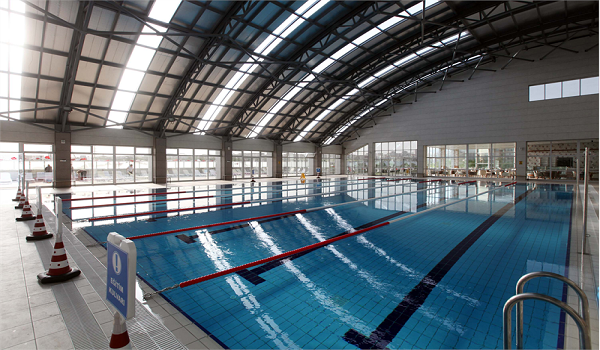 Yenimahalle Belediyesi Bülent Ecevit Yüzme Havuzu