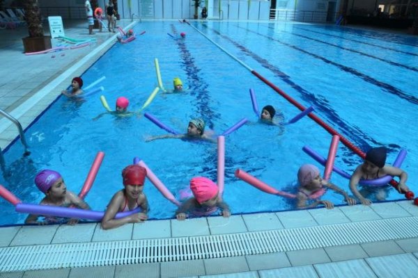 Kızılcahamam Belediyesi Yarı Olimpik Yüzme Havuzu
